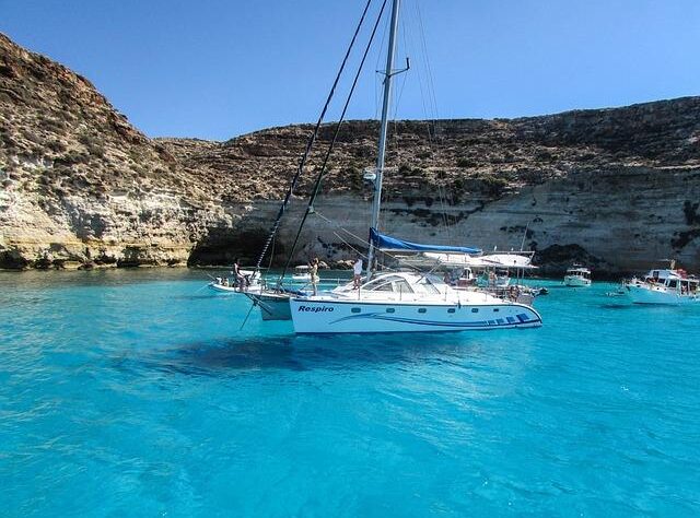 La tragedia di Lampedusa 2013: simbolo della crisi migratoria